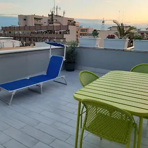 Attico Con Terrazza A , Bari Włochy